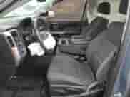 2016 Chevrolet Silverado 1500 LT z VIN 3GCUKREH7GG164172, wystawiony jako Copart lot #72462532 z przebiegiem 90 784 mil mil oraz Szkoda całkowita • Salvage title. Historia ofert i sprzedaży dostępna na DreamBid. Obrazek 7.