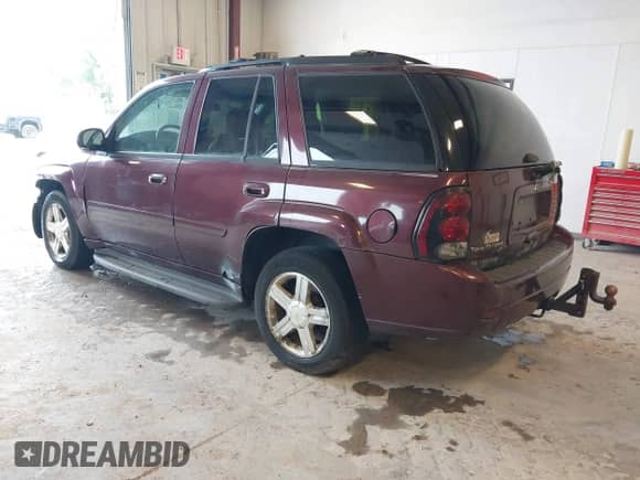 2007 Chevrolet TrailBlazer LT с VIN 1GNDT13S272219141, выставлен на аукционе IAAI как лот 42317708 с пробегом Не указан миль и . История ставок и продаж доступна на DreamBid. Изображение 3.