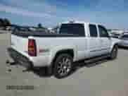 2006 GMC Sierra 1500 SLE1 with VIN 1GTEK19BX6Z219272, listed as a Copart auction lot 57307775 with 217,510 mi miles and Salvage title. Bid and sale history available at DreamBid. Image 3.
