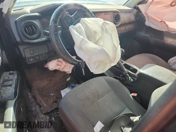 2020 Toyota Tacoma SR5 with VIN 3TMCZ5AN2LM294643, listed as a Copart auction lot 71500415 with Not provided miles and Clean title. Bid and sale history available at DreamBid. Image 8.