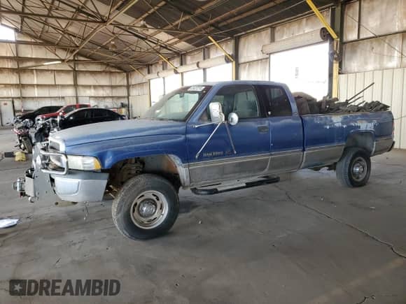 1997 Dodge 2500 with VIN 3B7KF23ZXVM514987, listed as a Copart auction lot 81427274 with 117,107 mi miles and Clean title. Bid and sale history available at DreamBid. Image 1.