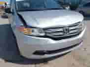 2012 Honda Odyssey EX с VIN 5FNRL5H49CB059301, выставлен на аукционе IAAI как лот 43372796 с пробегом 131 739 миль миль и . История ставок и продаж доступна на DreamBid. Изображение 6.