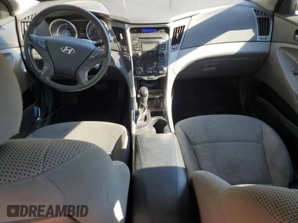 2011 Hyundai Sonata GLS z VIN 5NPEB4AC6BH105244, wystawiony jako Copart lot #81607445 z przebiegiem 149 453 mil mil oraz Czysty tytuł • Clean title. Historia ofert i sprzedaży dostępna na DreamBid. Obrazek 8.