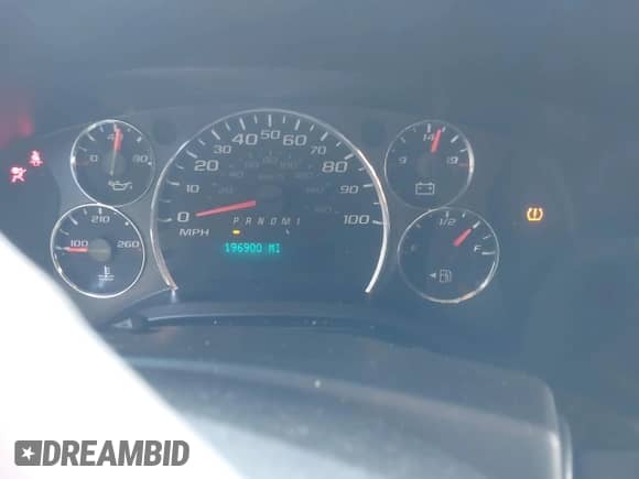 2017 Chevrolet Express Cargo с VIN 1GCWGAFFXH1140568, выставлен на аукционе IAAI как лот 43108676 с пробегом 196 900 миль миль и . История ставок и продаж доступна на DreamBid. Изображение 7.