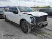 2018 Ford F-150 XL z VIN 1FTEW1CPXJFB19451, wystawiony jako Copart lot #85822755 z przebiegiem 135 801 mil mil oraz Szkoda całkowita • Salvage title. Historia ofert i sprzedaży dostępna na DreamBid. Obrazek 4.