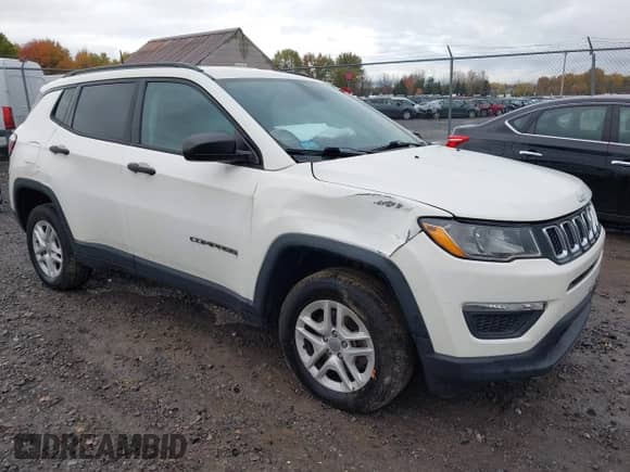 2018 Jeep Compass Sport с VIN 3C4NJDAB0JT117883, выставлен на аукционе IAAI как лот 43464152 с пробегом 90 397 миль миль и . История ставок и продаж доступна на DreamBid. Изображение 1.