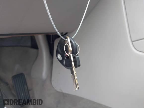 2005 Chevrolet Avalanche LS with VIN 3GNEK12ZX5G250695, listed as a IAAI auction lot 42209223 with 139,987 mi miles and . Bid and sale history available at DreamBid. Image 11.