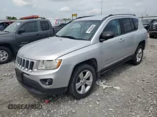 2011 Jeep Compass Latitude z VIN 1J4NT1FB6BD215948, wystawiony jako Copart lot #64900945 z przebiegiem 250 776 mil mil oraz Szkoda całkowita • Salvage title. Historia ofert i sprzedaży dostępna na DreamBid. Obrazek 1.