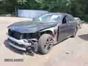 2019 BMW 5 Series 530e xDrive z VIN WBAJB1C57KB375500, wystawiony jako IAAI lot #40161096 z przebiegiem 113 690 mil mil oraz . Historia ofert i sprzedaży dostępna na DreamBid. Obrazek 6.