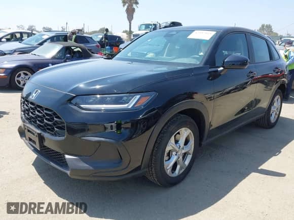 2024 Honda HR-V LX с VIN 3CZRZ1H33RM732144, выставлен на аукционе IAAI как лот 42497923 с пробегом 7 579 миль миль и . История ставок и продаж доступна на DreamBid. Изображение 2.