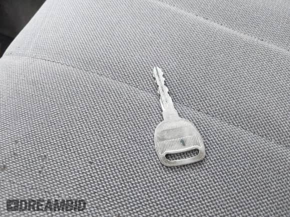 2004 Chevrolet Malibu Classic with VIN 1G1ND52F14M702019, listed as a IAAI auction lot 42762870 with 198,094 mi miles and . Bid and sale history available at DreamBid. Image 11.