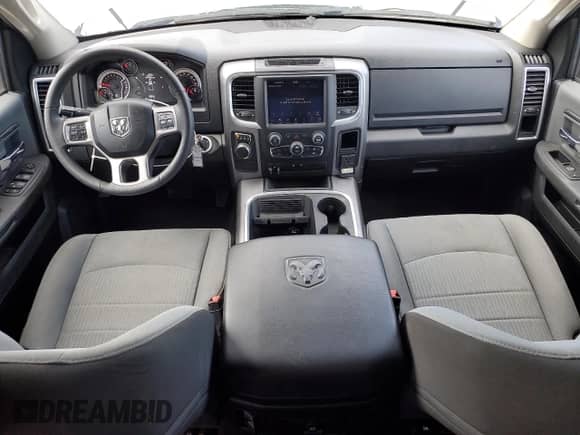 2023 Ram 1500 SLT z VIN 1C6RR6TT1PS564719, wystawiony jako Copart lot #85602695 z przebiegiem 20 682 mil mil oraz Szkoda całkowita • Salvage title. Historia ofert i sprzedaży dostępna na DreamBid. Obrazek 8.