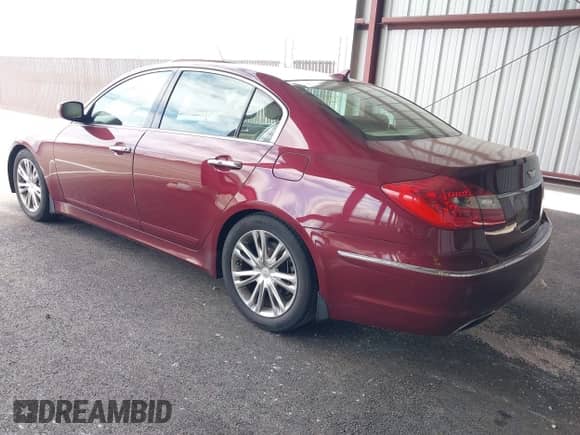2012 Hyundai Genesis 3.8L с VIN KMHGC4DD2CU204740, выставлен на аукционе IAAI как лот 43184661 с пробегом 78 021 миль миль и . История ставок и продаж доступна на DreamBid. Изображение 3.