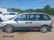 2000 Dodge Caravan with VIN 2B4GP25R4YR737326, listed as a IAAI auction lot 42862132 with 121,394 mi miles and . Bid and sale history available at DreamBid. Image 14.