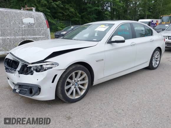 2015 BMW 5 Series 535i xDrive with VIN WBA5B3C57FD544079, listed as a IAAI auction lot 42559082 with 107,437 mi miles and . Bid and sale history available at DreamBid. Image 2.