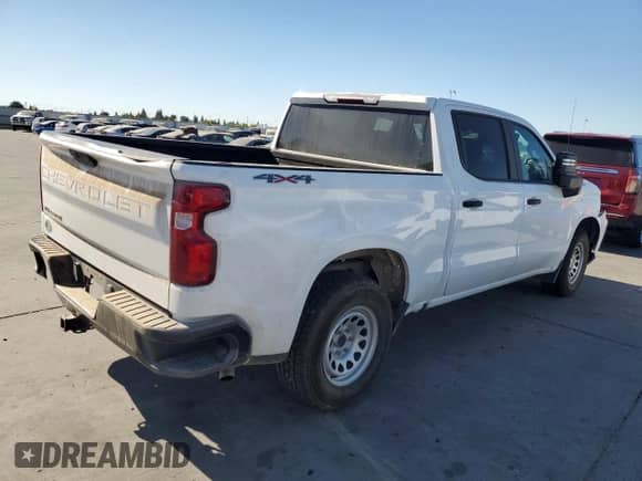 2020 Chevrolet Silverado 1500 Work Truck z VIN 3GCUYAEF0LG262906, wystawiony jako Copart lot #69416175 z przebiegiem 50 243 mil mil oraz Szkoda całkowita • Salvage title. Historia ofert i sprzedaży dostępna na DreamBid. Obrazek 3.