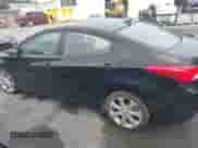 2011 Hyundai Elantra Limited z VIN KMHDH4AEXBU096139, wystawiony jako IAAI lot #42698468 z przebiegiem Nie podano mil oraz . Historia ofert i sprzedaży dostępna na DreamBid. Obrazek 14.