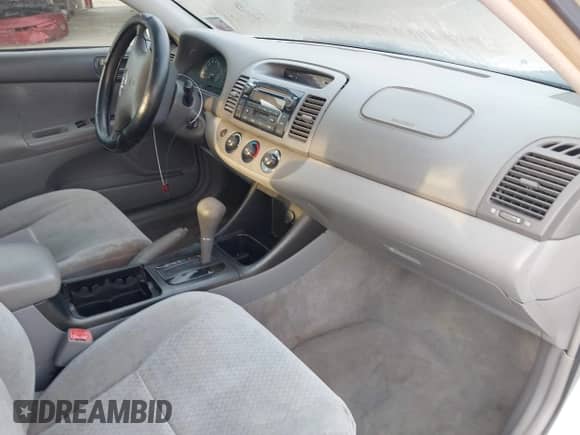 2002 Toyota Camry LE с VIN JTDBE32K020021265, выставлен на аукционе IAAI как лот 42329837 с пробегом 167 780 миль миль и . История ставок и продаж доступна на DreamBid. Изображение 5.