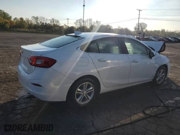 2016 Chevrolet Cruze LT with VIN 1G1BE5SM9G7313274, listed as a Copart auction lot 81065505 with 102,535 mi miles and Clean title. Bid and sale history available at DreamBid. Image 3.