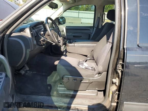 2010 Chevrolet Silverado 1500 LT z VIN 3GCRKSE37AG291397, wystawiony jako Copart lot #81621425 z przebiegiem 182 633 mil mil oraz Szkoda całkowita • Salvage title. Historia ofert i sprzedaży dostępna na DreamBid. Obrazek 7.