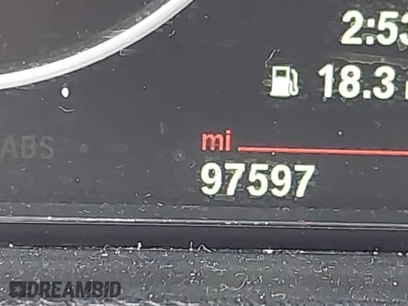 2014 BMW 3 Series 335i xDrive z VIN WBA3B9G59ENR91249, wystawiony jako IAAI lot #41911039 z przebiegiem 97 597 mil mil oraz . Historia ofert i sprzedaży dostępna na DreamBid. Obrazek 15.