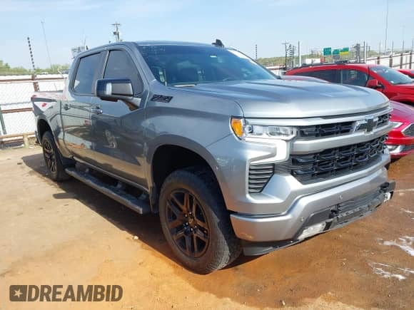 2024 Chevrolet Silverado 1500 RST z VIN 2GCUDEED3R1173110, wystawiony jako IAAI lot #42052777 z przebiegiem 32 399 mil mil oraz . Historia ofert i sprzedaży dostępna na DreamBid. Obrazek 1.