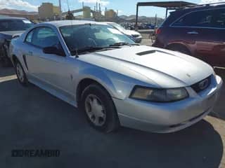 2001 Ford Mustang Standard z VIN 1FAFP40481F104868, wystawiony jako IAAI lot #43207034 z przebiegiem 85 415 mil mil oraz . Historia ofert i sprzedaży dostępna na DreamBid. Obrazek 1.