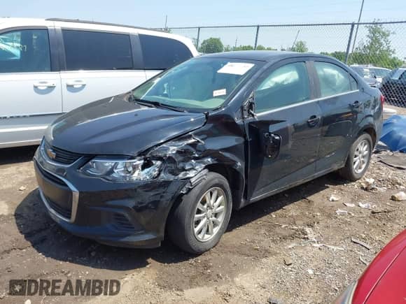 2020 Chevrolet Sonic LT with VIN 1G1JD5SB8L4142445, listed as a IAAI auction lot 42382137 with 90,996 mi miles and . Bid and sale history available at DreamBid. Image 17.