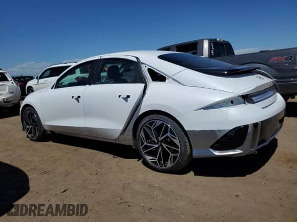 2023 Hyundai Ioniq 6 Preferred z VIN KMHM34AC2PA046728, wystawiony jako Copart lot #67137284 z przebiegiem 5 212 mil mil oraz Szkoda całkowita • Salvage title. Historia ofert i sprzedaży dostępna na DreamBid. Obrazek 2.