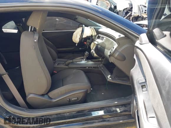 2014 Chevrolet Camaro LT with VIN 2G1FB1E39E9265518, listed as a IAAI auction lot 43271678 with 94,600 mi miles and . Bid and sale history available at DreamBid. Image 5.