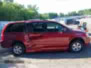 2010 Dodge Grand Caravan Hero z VIN 2D4RN3D1XAR401756, wystawiony jako IAAI lot #43065011 z przebiegiem 84 720 mil mil oraz . Historia ofert i sprzedaży dostępna na DreamBid. Obrazek 13.