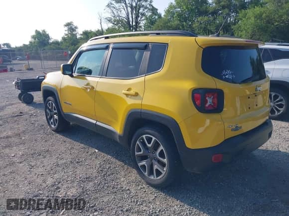 2017 Jeep Renegade Altitude with VIN ZACCJBBB5HPF29616, listed as a IAAI auction lot 42684977 with 79,016 mi miles and . Bid and sale history available at DreamBid. Image 3.