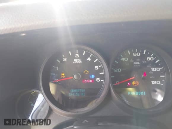 2013 Chevrolet Silverado 1500 LS z VIN 3GCPCREA1DG158439, wystawiony jako IAAI lot #43069128 z przebiegiem 234 152 mil mil oraz . Historia ofert i sprzedaży dostępna na DreamBid. Obrazek 15.