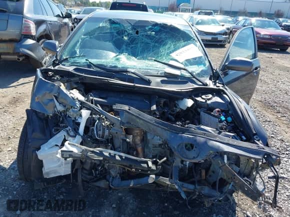 2008 Toyota Camry LE z VIN 4T1BE46K68U236680, wystawiony jako IAAI lot #42833495 z przebiegiem 86 072 mil mil oraz . Historia ofert i sprzedaży dostępna na DreamBid. Obrazek 6.