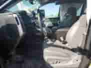 2017 GMC Sierra 1500 SLT z VIN 1GTV2NEJ6HZ158879, wystawiony jako Copart lot #70615824 z przebiegiem 63 818 mil mil oraz Czysty tytuł • Clean title. Historia ofert i sprzedaży dostępna na DreamBid. Obrazek 7.