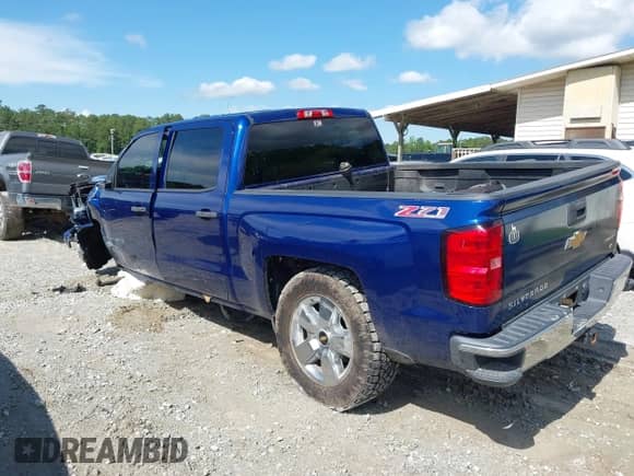 2014 Chevrolet Silverado 1500 LT z VIN 3GCUKREH3EG170483, wystawiony jako IAAI lot #42251858 z przebiegiem 155 135 mil mil oraz . Historia ofert i sprzedaży dostępna na DreamBid. Obrazek 3.