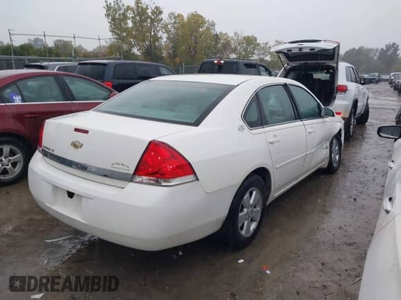 2007 Chevrolet Impala LT с VIN 2G1WT58N279233613, выставлен на аукционе IAAI как лот 43289567 с пробегом 127 833 миль миль и . История ставок и продаж доступна на DreamBid. Изображение 4.