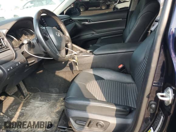 2021 Toyota Camry SE Nightshade z VIN 4T1G11AK7MU496619, wystawiony jako Copart lot #71771155 z przebiegiem 112 202 mil mil oraz Szkoda całkowita • Salvage title. Historia ofert i sprzedaży dostępna na DreamBid. Obrazek 7.