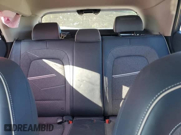 2023 Hyundai Venue Limited with VIN KMHRC8A38PU213007, listed as a Copart auction lot 70346504 with 47,435 mi miles and Salvage title. Bid and sale history available at DreamBid. Image 10.