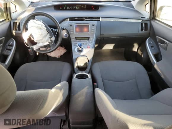 2015 Toyota Prius Advanced z VIN JTDKN3DP2F3067788, wystawiony jako Copart lot #82429785 z przebiegiem 158 937 mil mil oraz Czysty tytuł • Clean title. Historia ofert i sprzedaży dostępna na DreamBid. Obrazek 8.