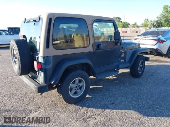 1997 Jeep Wrangler Sahara с VIN 1J4FY49S0VP501428, выставлен на аукционе IAAI как лот 42614812 с пробегом 161 169 миль миль и . История ставок и продаж доступна на DreamBid. Изображение 4.