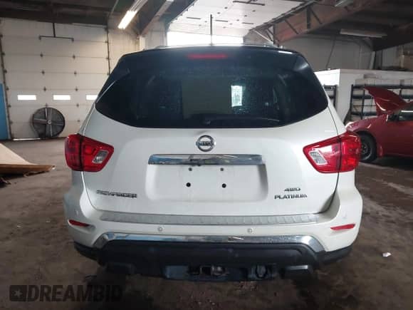 2017 Nissan Pathfinder SL z VIN 5N1DR2MM6HC668911, wystawiony jako IAAI lot #42270084 z przebiegiem 85 055 mil mil oraz . Historia ofert i sprzedaży dostępna na DreamBid. Obrazek 16.