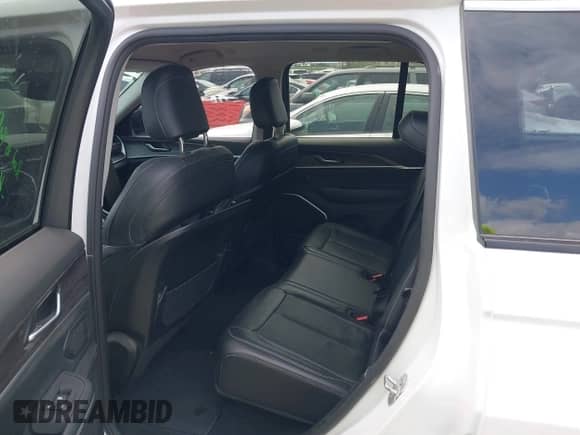 2022 Jeep Grand Cherokee Limited with VIN 1C4RJHBG7N8610242, listed as a IAAI auction lot 40053278 with 67,003 mi miles and . Bid and sale history available at DreamBid. Image 8.
