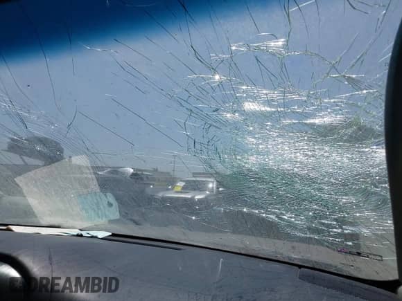 2015 Chevrolet Silverado 1500 LT z VIN 1GCVKREH0FZ195024, wystawiony jako IAAI lot #42761282 z przebiegiem Nie podano mil oraz . Historia ofert i sprzedaży dostępna na DreamBid. Obrazek 17.