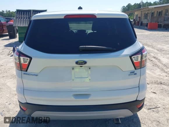2017 Ford Escape SE с VIN 1FMCU9GD1HUC93888, выставлен на аукционе IAAI как лот 42468768 с пробегом 110 502 миль миль и . История ставок и продаж доступна на DreamBid. Изображение 16.