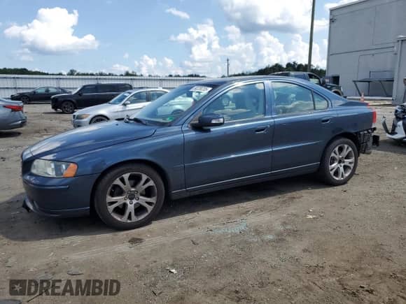 2009 Volvo S60 2.5T with VIN YV1RS592292726103, listed as a Copart auction lot 69228235 with 166,813 mi miles and Salvage title. Bid and sale history available at DreamBid. Image 1.