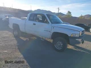 2001 Dodge 2500 with VIN 1B7KF23W01J591493, listed as a IAAI auction lot 43514364 with 231,969 mi miles and . Bid and sale history available at DreamBid. Image 1.