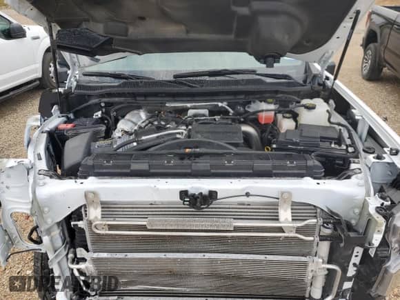 2024 Chevrolet Silverado 3500HD LT с VIN 1GC4YTEYXRF328434, выставлен на аукционе Copart как лот 72161054 с пробегом 19 187 миль миль и Списание • Salvage title. История ставок и продаж доступна на DreamBid. Изображение 11.