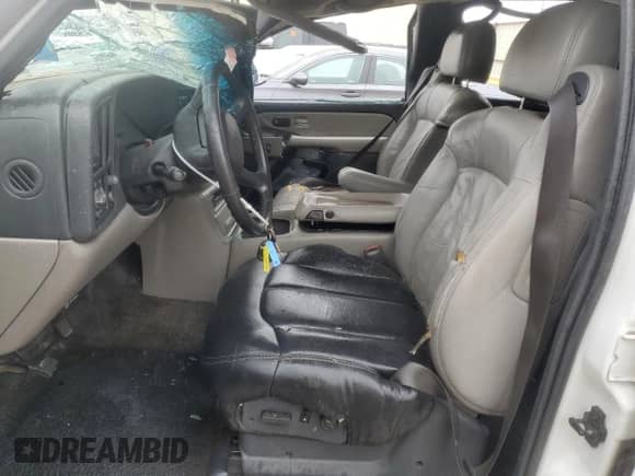 2001 Chevrolet Suburban LS с VIN 3GNEC16T31G238174, выставлен на аукционе Copart как лот 69854724 с пробегом 332 145 миль миль и На запчасти • Non repairable. История ставок и продаж доступна на DreamBid. Изображение 7.