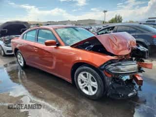 2022 Dodge Charger SXT with VIN 2C3CDXBG9NH212648, listed as a Copart auction lot 84639585 with 80,656 mi miles and Clean title. Bid and sale history available at DreamBid. Image 4.